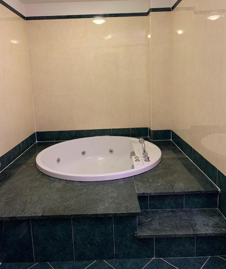 Hotel - Motel Flower Gropello Cairoli Kültér fotó