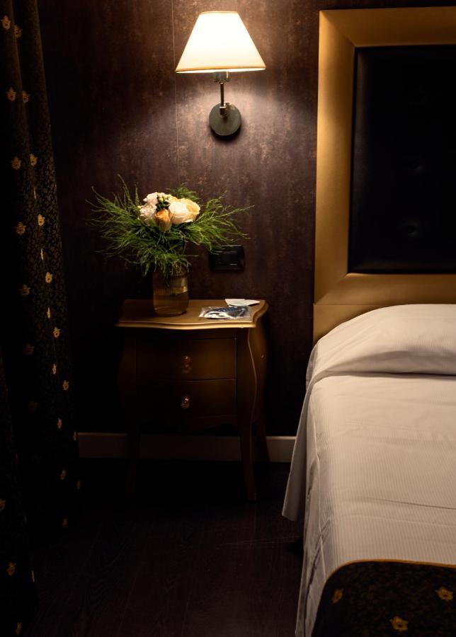 Hotel - Motel Flower Gropello Cairoli Kültér fotó