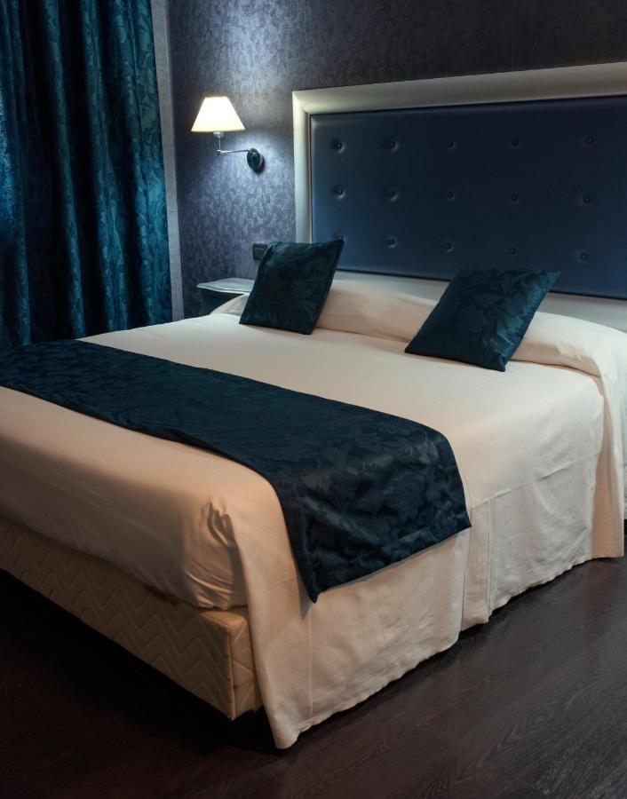 Hotel - Motel Flower Gropello Cairoli Kültér fotó