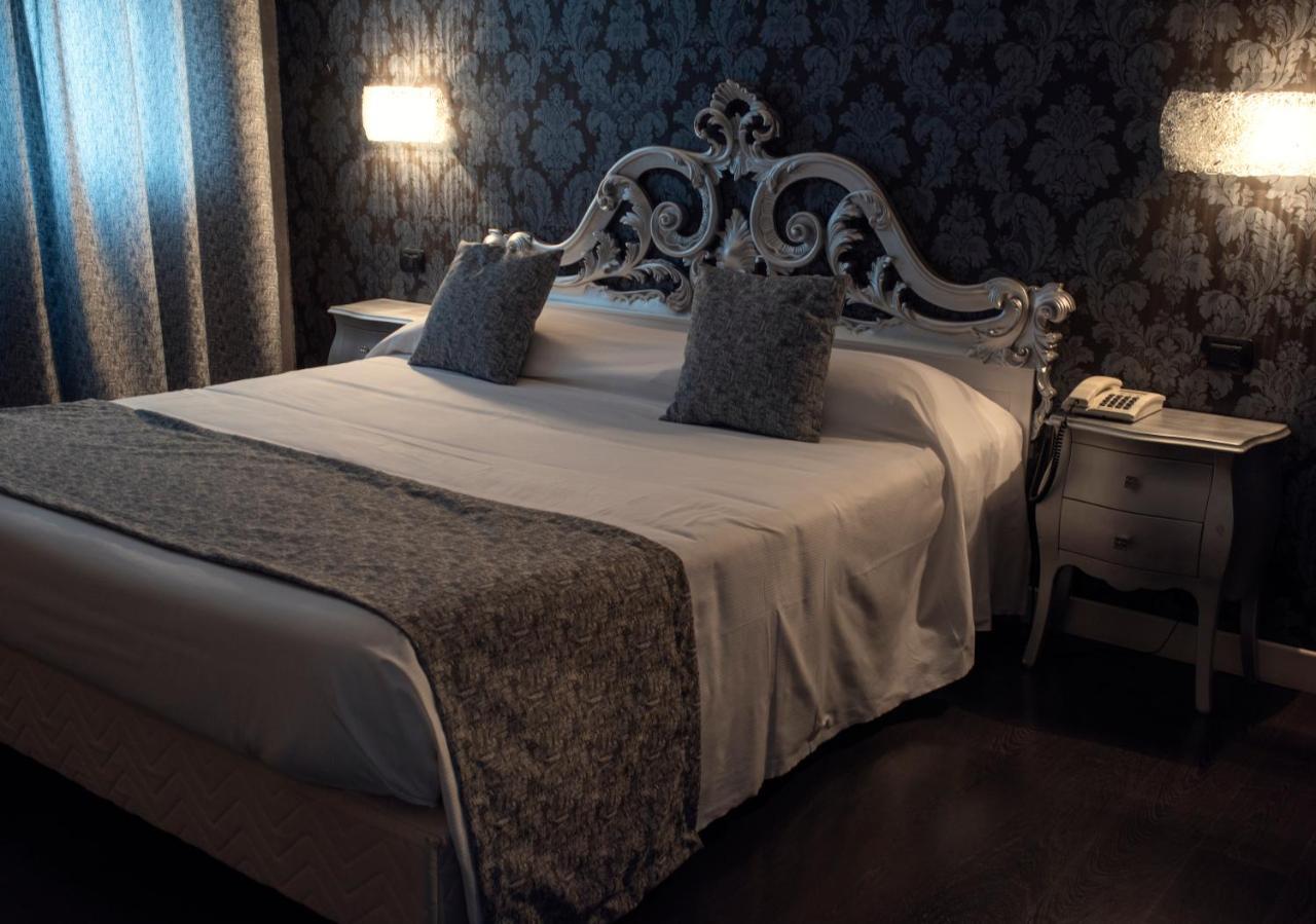 Hotel - Motel Flower Gropello Cairoli Kültér fotó