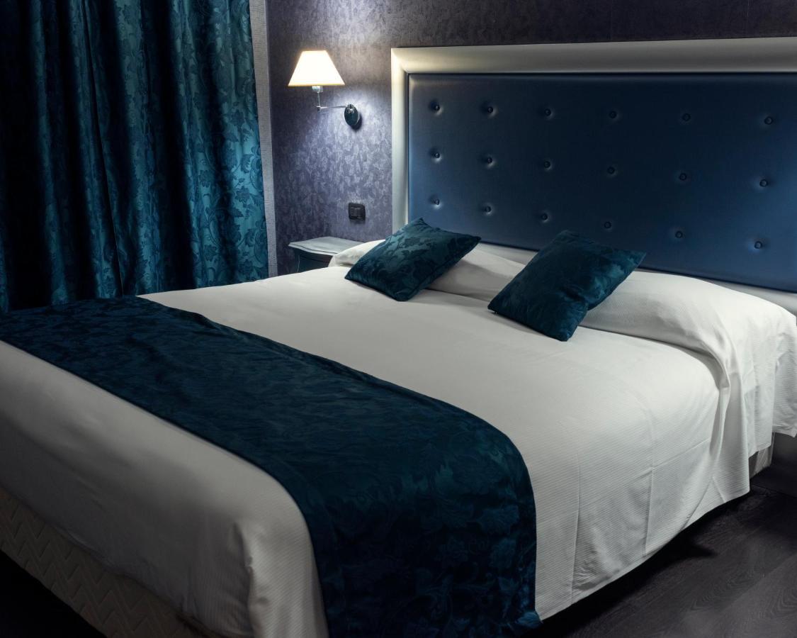 Hotel - Motel Flower Gropello Cairoli Kültér fotó