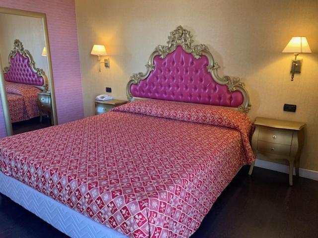 Hotel - Motel Flower Gropello Cairoli Kültér fotó